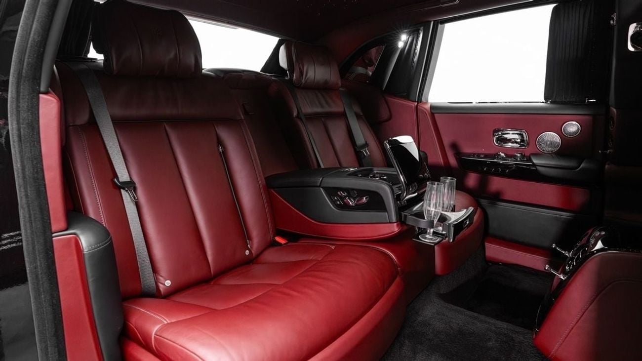 Rolls Royce Phantom STANDARD - 2019 - GCC Specs