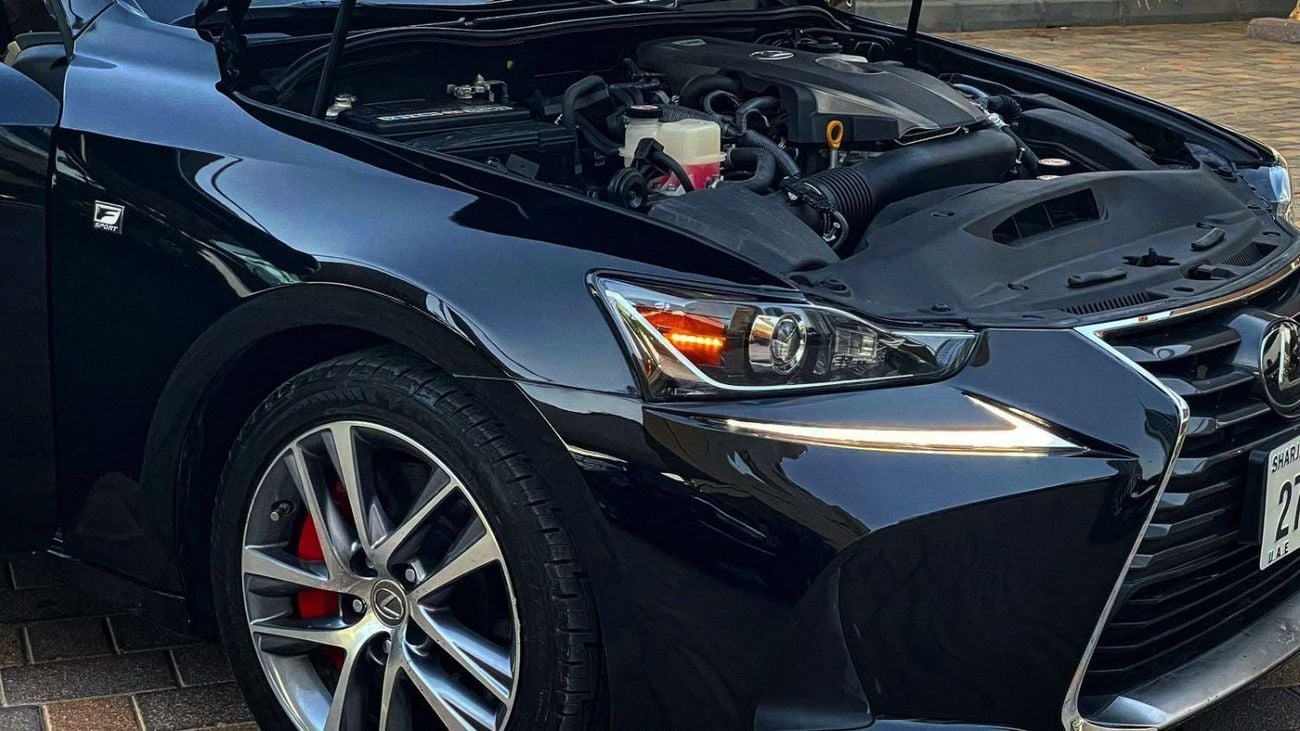 Lexus IS300 PREMIER Lexus IS 300 2019 | USA Specs | Sunroof | 92,000 KM | Black