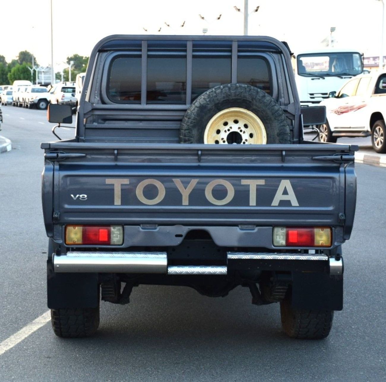 Toyota Land Cruiser Pick Up