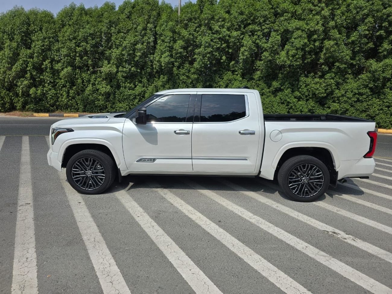 Toyota Tundra Limited