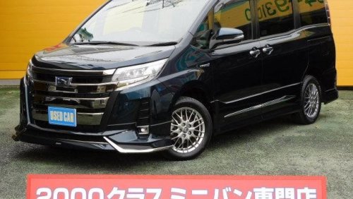 Toyota Noah ZWR80W