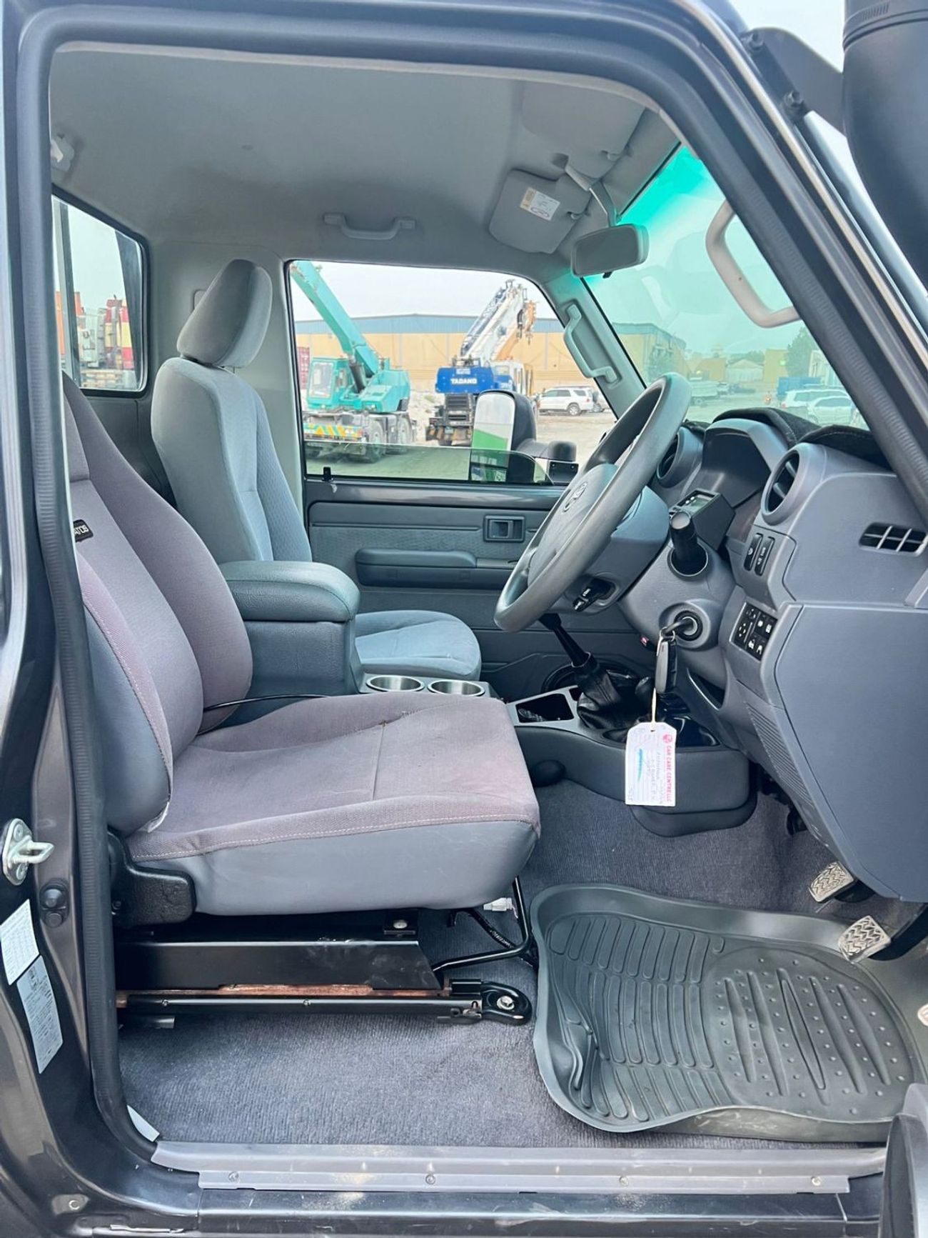 Toyota Land Cruiser Pick Up