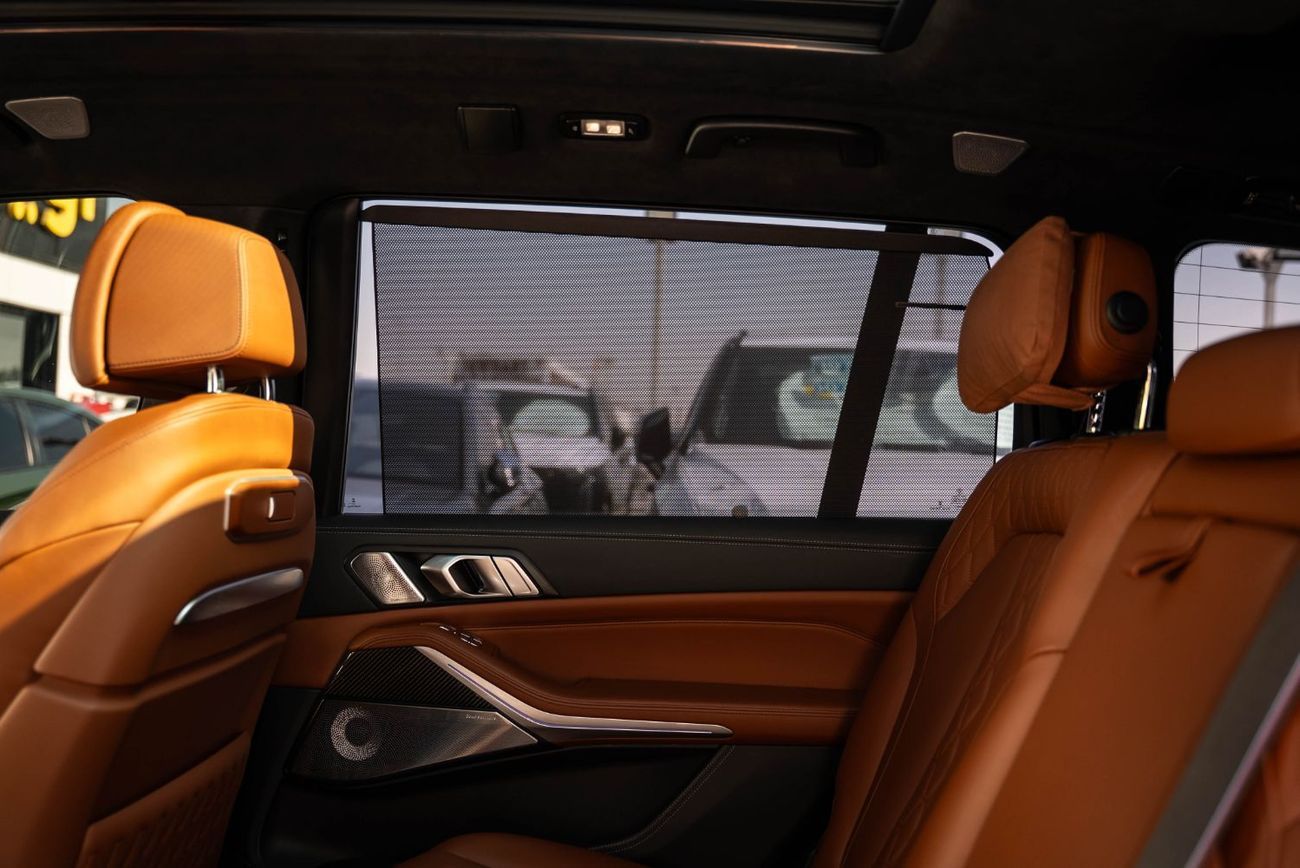 بي أم دبليو X7 xDriveM60i (6 Seats)