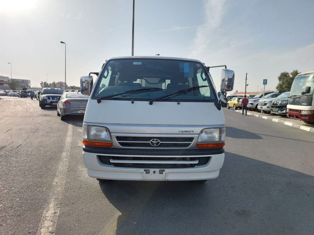 Toyota Hiace TOYOTA HIACE VAN RHD 2001 MODEL 2.0 L PETROL MANUAL(PM04621)