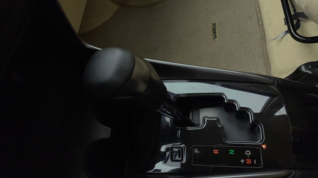 تويوتا يارس SE 1.5 | بدون دفعة مقدمة | اختبار قيادة مجاني للمنزل