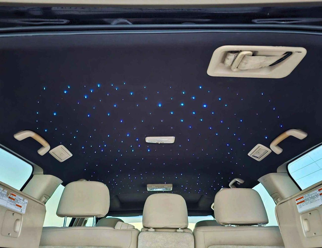 تويوتا لاند كروزر /GXR V6 4.0/ FULL OPTION/  SUNROOF/ LEATHER / GCC / EXPORT ONLY / LOT#77934