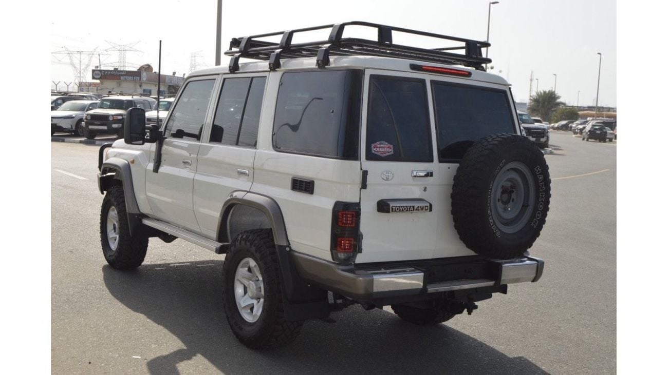 تويوتا لاند كروزر 70 Clean car Diesel engine