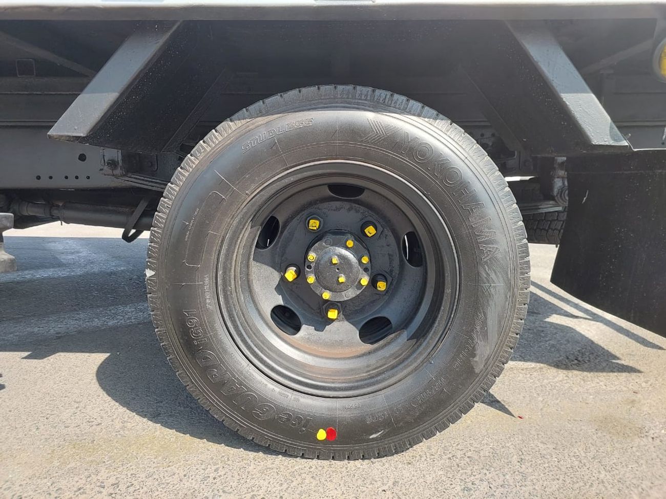 ميتسوبيشي فوسو كانتير MITSUBISHI CANTER TRUCK RHD 1995 MODEL 4.5 L DIESEL MANUAL(PM20240)