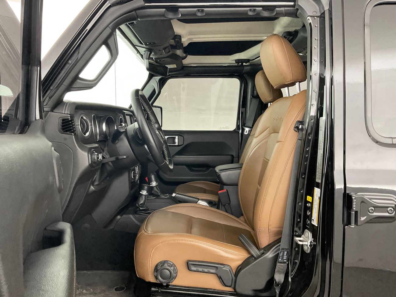 Jeep Wrangler Sahara Plus Unlimited | Guaranteed Warranty | 0 Down Payment