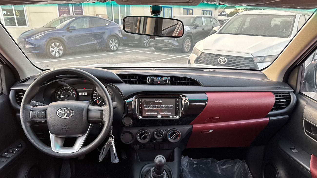 Toyota Hilux 2.0L Petrol Manual 2024 New 0Km