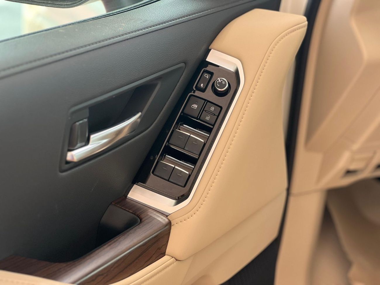 Toyota Land Cruiser GXR 4.0L