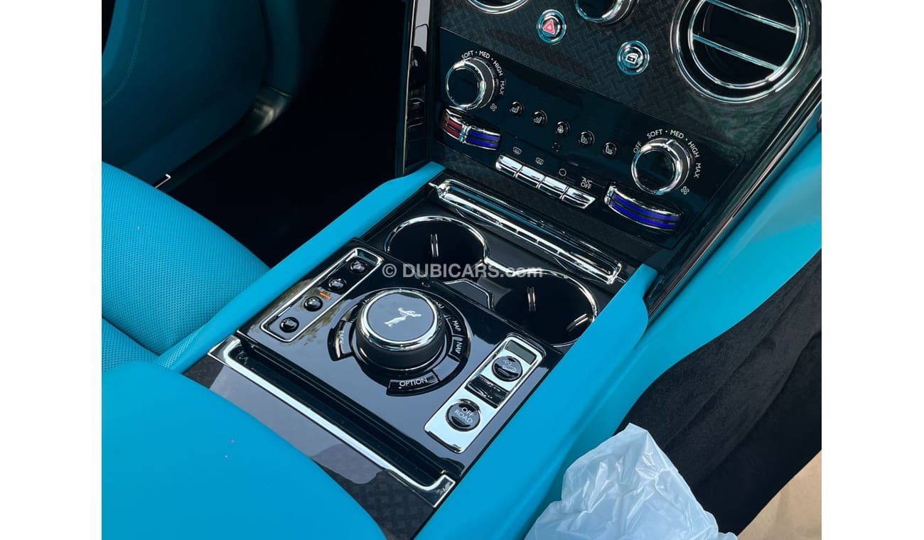 Rolls-Royce Cullinan Rolls Royce Cullinan Black Badge Right hand Drive