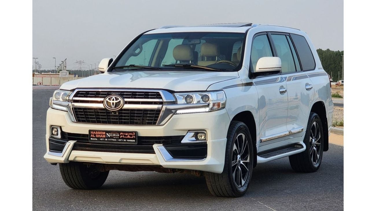 تويوتا لاند كروزر facelifted