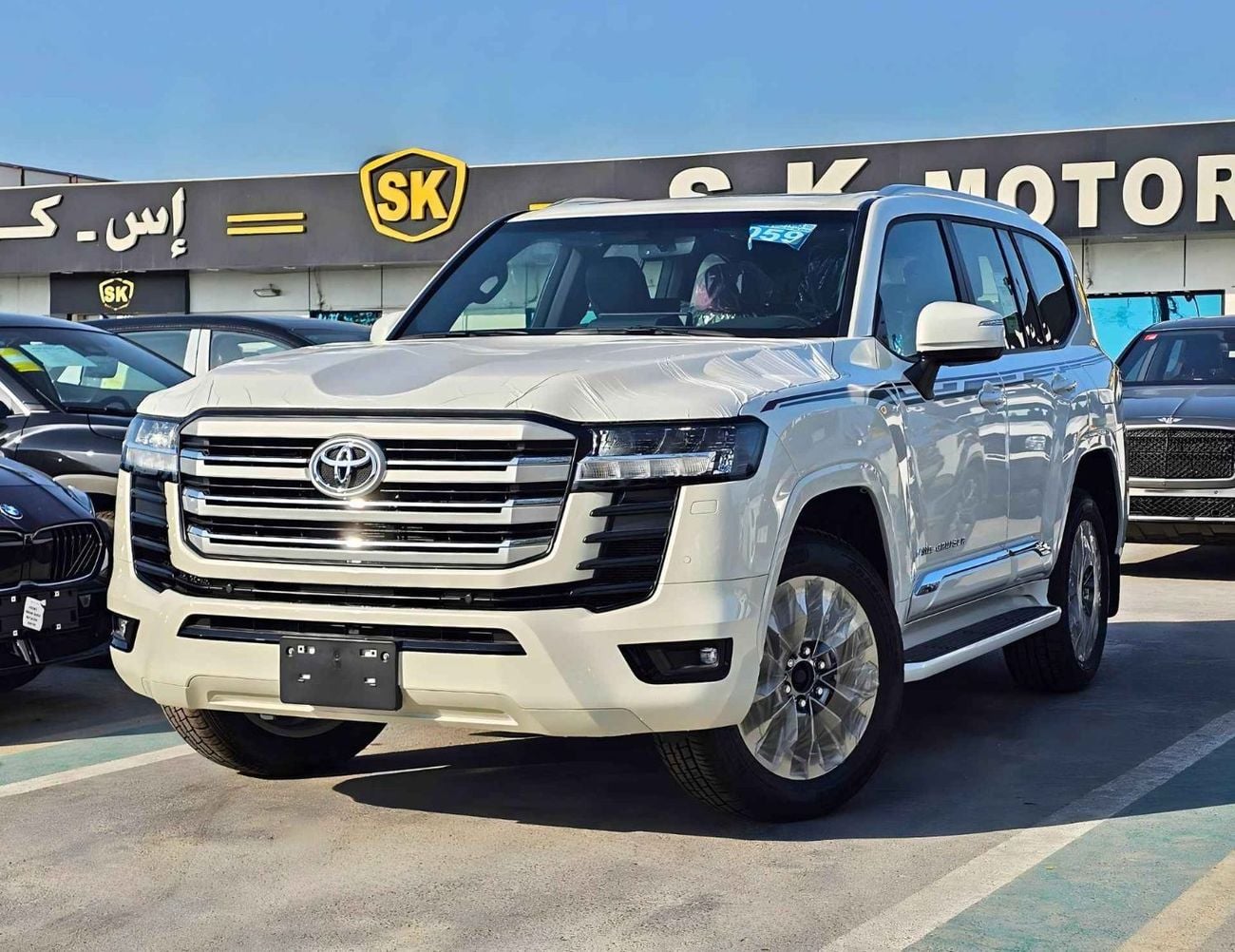 Toyota Land Cruiser GXR TWIN TURBO /3.5L V6 PETROL/REAR ENTERTAINMENT SCREEN /SUNROOF/FRONT PWR SEATS (CODE#GXR3M2)