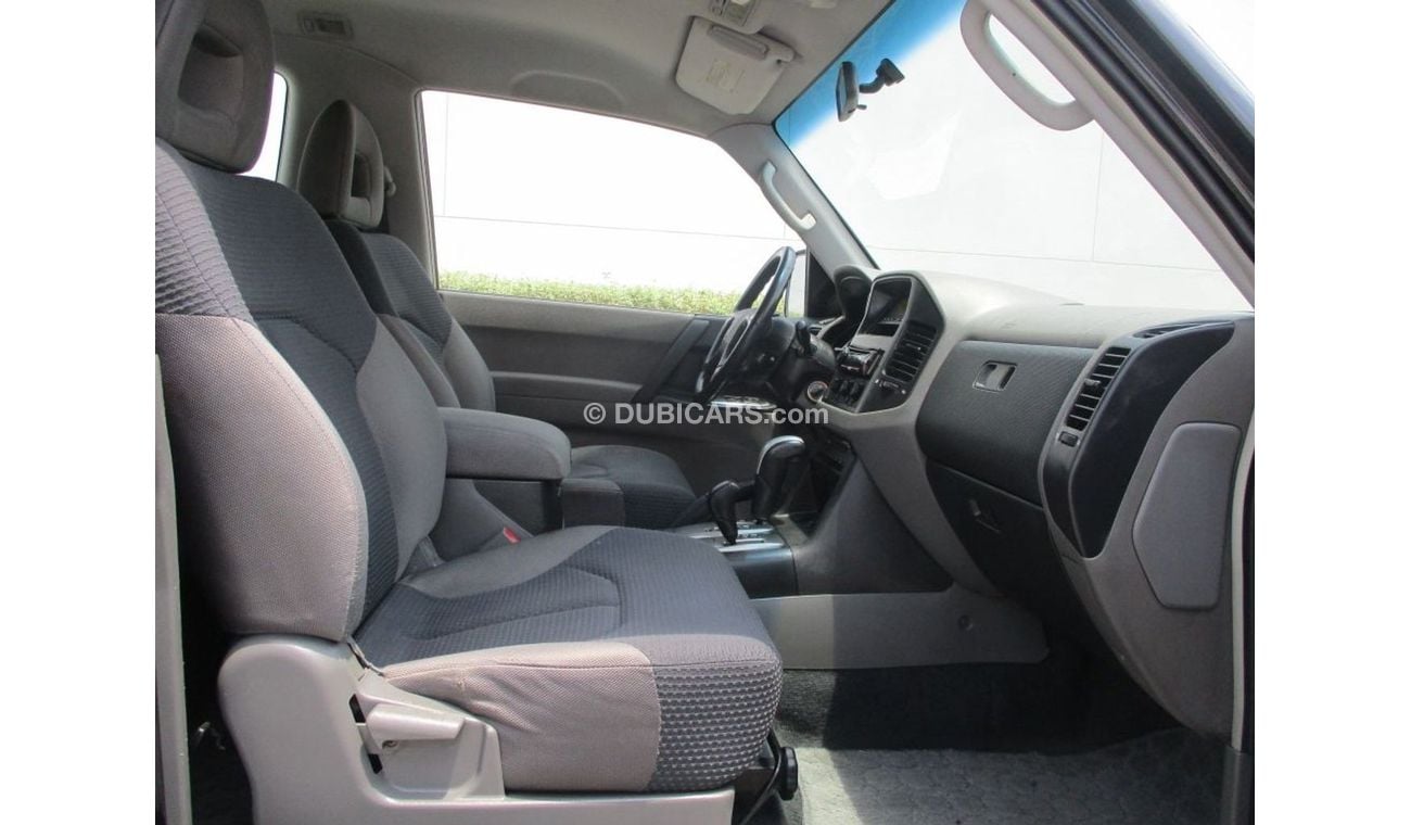 Mitsubishi Pajero MITSUBISHI PAJERO  2 DOOR 2005 ORIGINAL PAINTS , SINGLE OWNER ,GULF SPACE