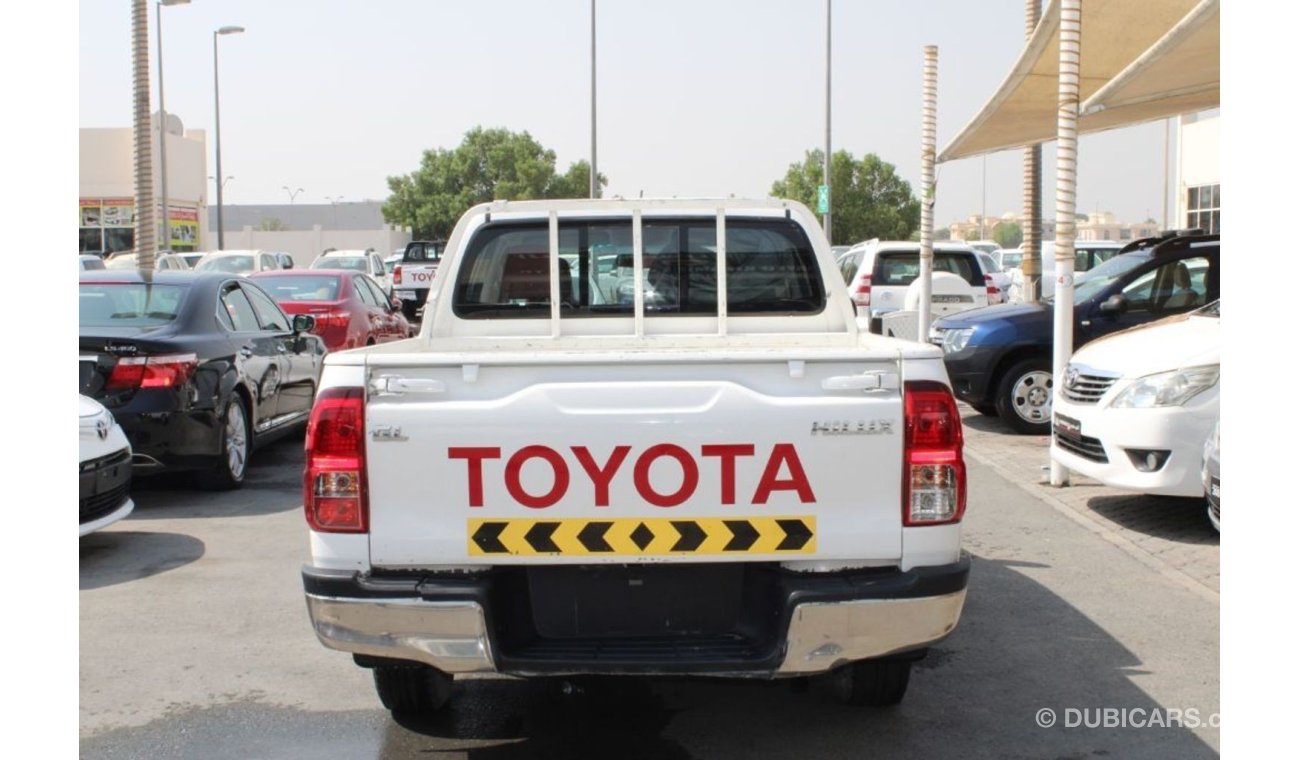 Toyota Hilux GL 2.7