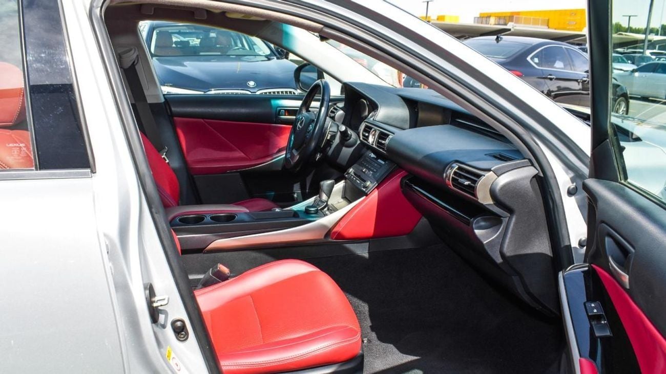 لكزس IS 300 Platinum 2.0L