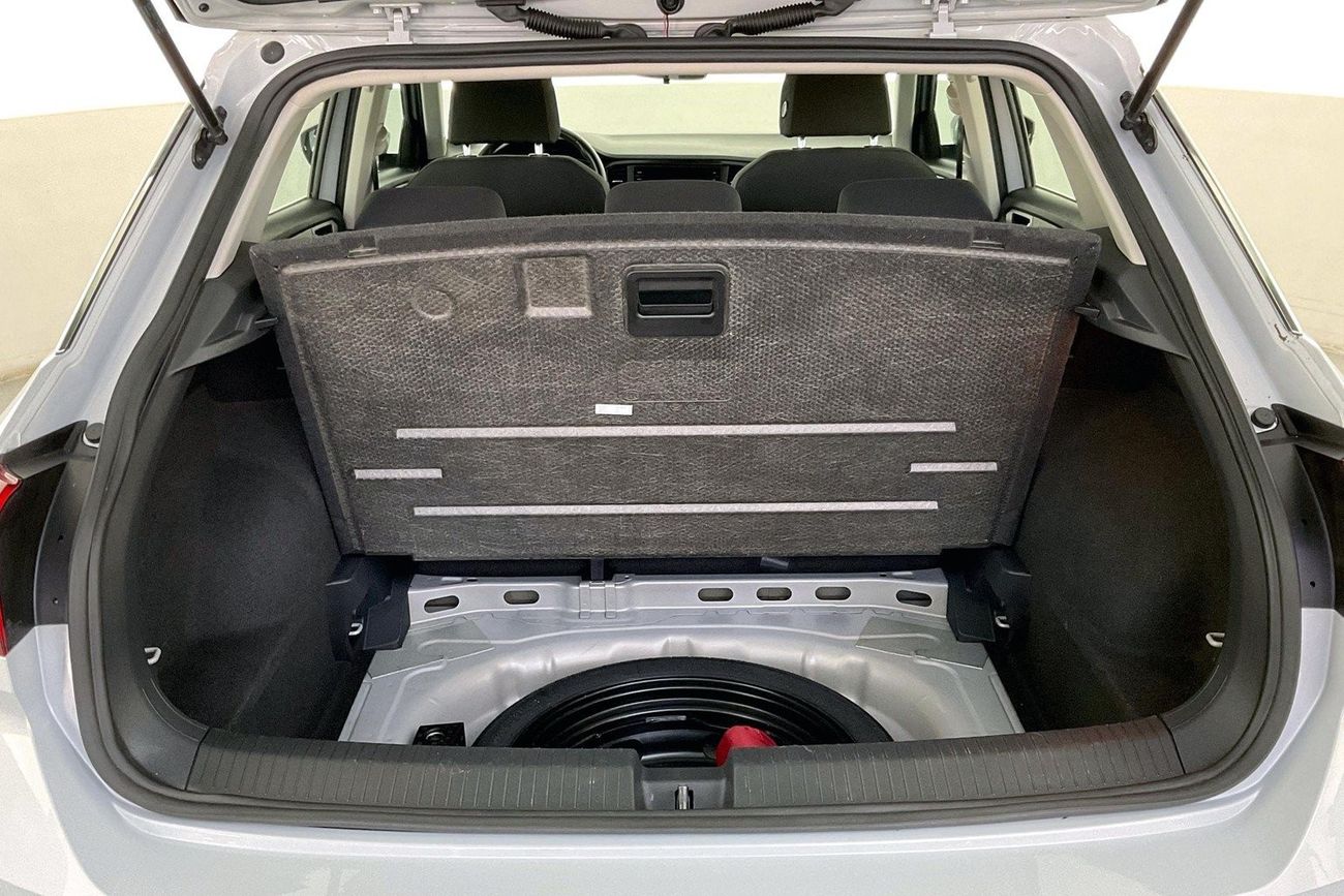 فولكس واجن T ROC Trend | ضمان مجاني لمدة عام | 0 دفعة أولى