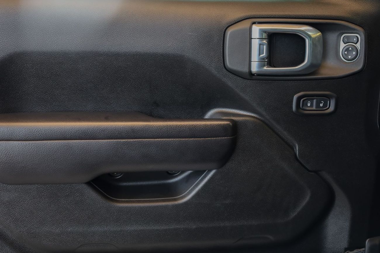 جيب رانجلر سبورت