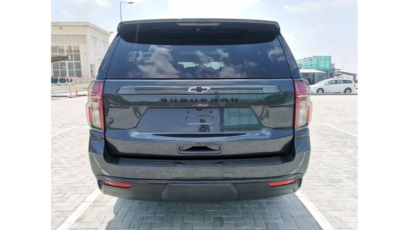 Chevrolet Suburban Chevrolet Z71 Suburban - 2022 - Grey