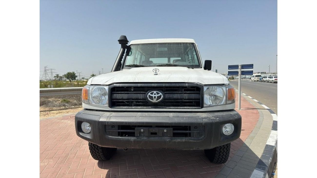 تويوتا لاند كروزر 70 Toyota Land Cruiser78  4.2L