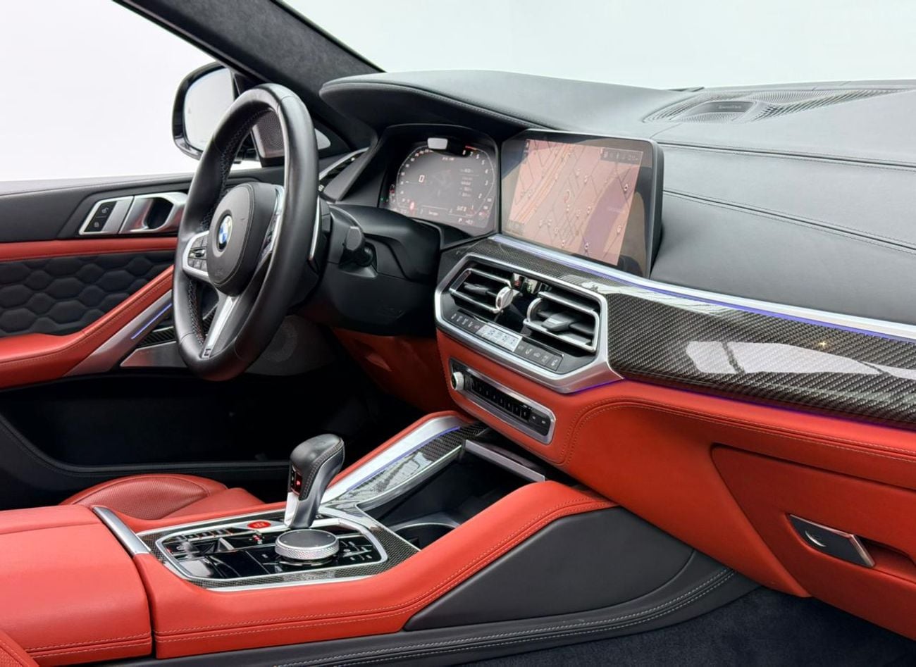 بي أم دبليو X6 M 2021 BMW X6M Competition, Warranty, Full BMW Service History, Carbon Fiber Interior, GCC