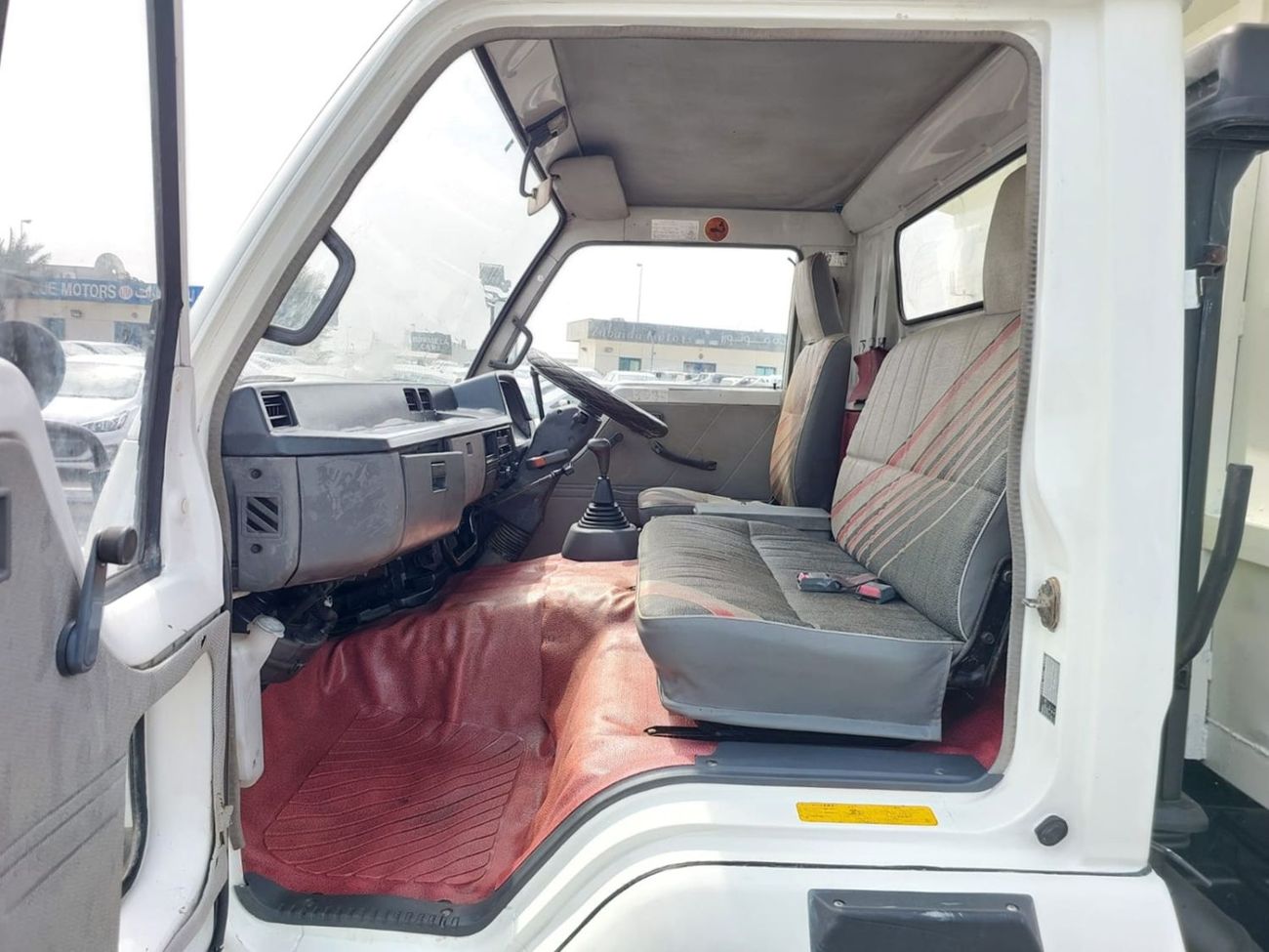 ميتسوبيشي فايتر (RAMADAN OFFER) MITSUBISHI FIGHTER TRUCK RHD 1989 MODEL 6.5 L DIESEL MANUAL(PM30989)