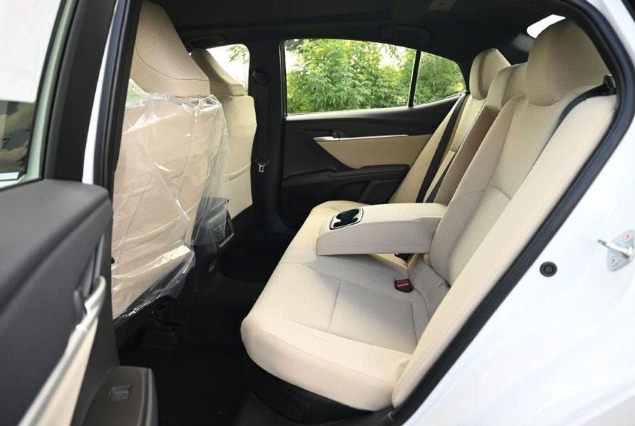 Toyota Camry 2025 TOYOTA CAMRY LE HYBRID 2.5L AT