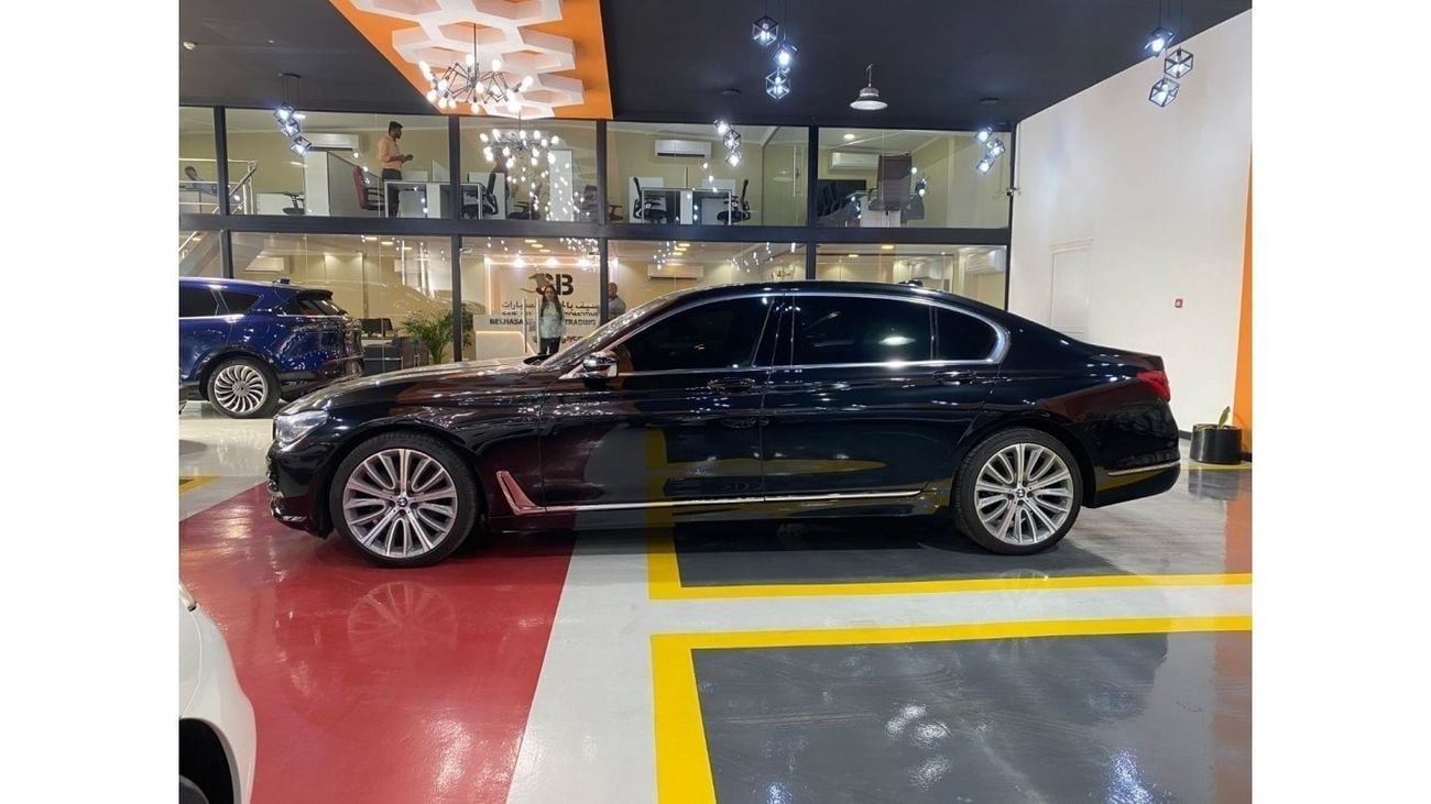 BMW 750Li Luxury BMW 7 Series | 750Li X Drive | 2016 |