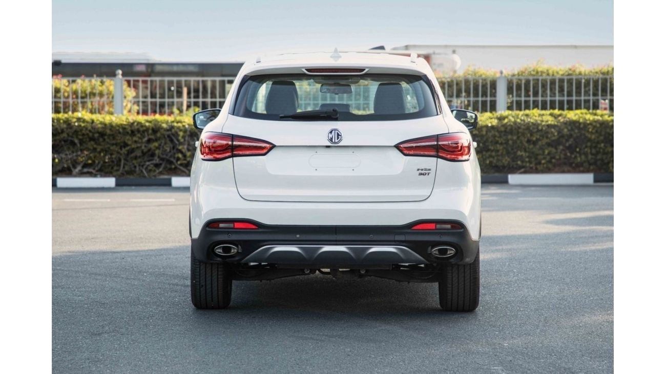 أم جي HS 2023 إم جي HS 4X4 2.0T LUXURY - أبيض لؤلؤي من الداخل بني | سعر التصدير