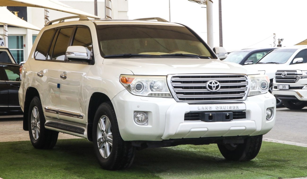 Toyota Land Cruiser VXR V8