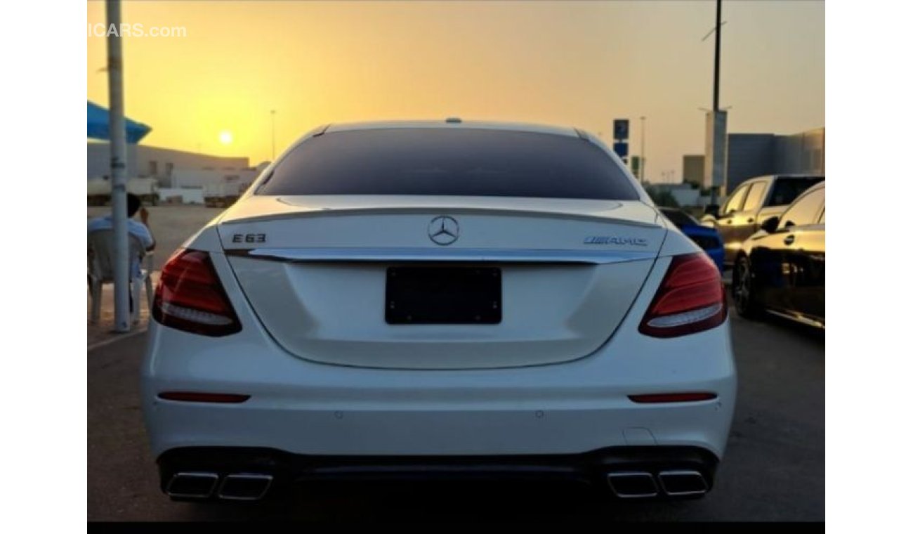 مرسيدس بنز E300 Mercedes E300