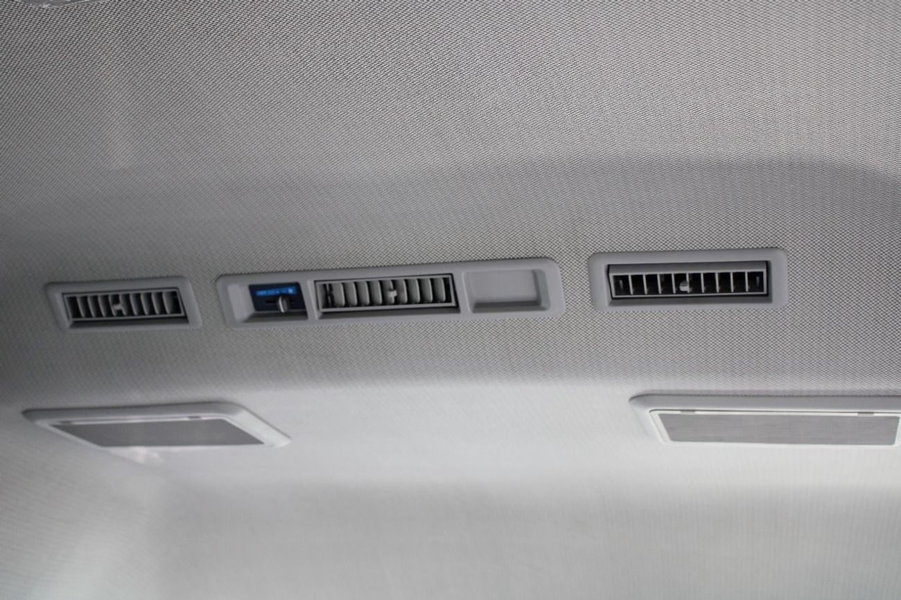 Jincheng Hiace JIANGTIANPAI 2.5L DSL 15 STR HIGH ROOF R5 SERIES MANUAL