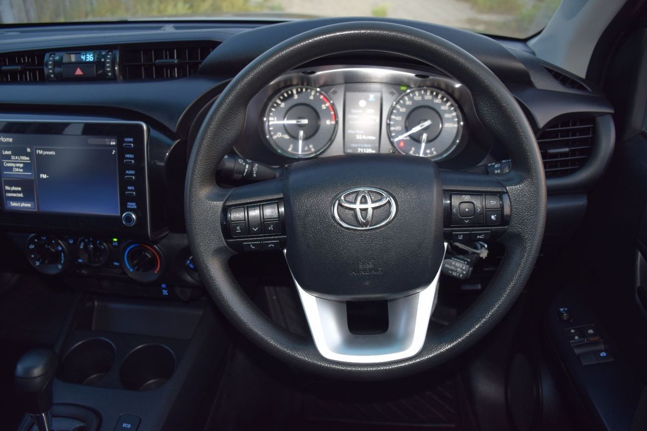 تويوتا هيلوكس S GLX 2.8L 4WD A/T