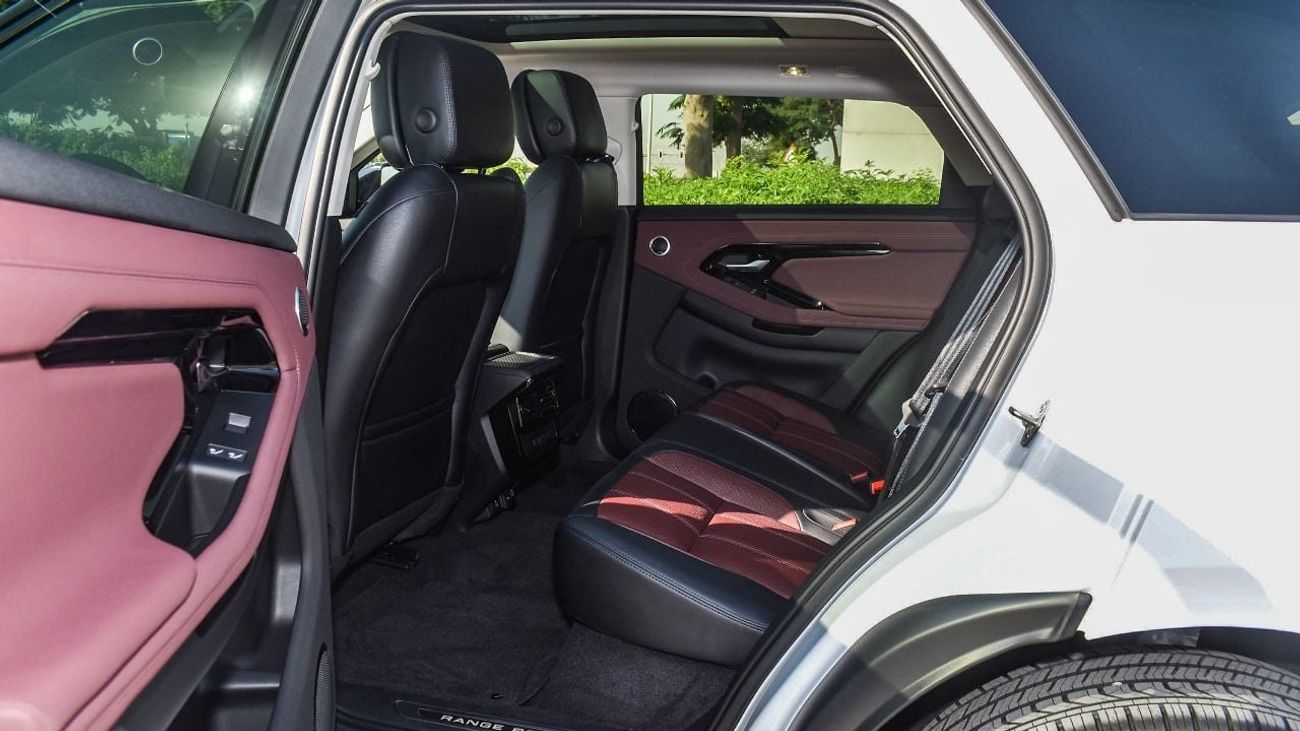 لاند روفر رانج روفر إيفوك SE P250 DYNAMIC 2024!! FIVE YEARS WARRANTY!! THREE YEARS SERVICE CONTRACT