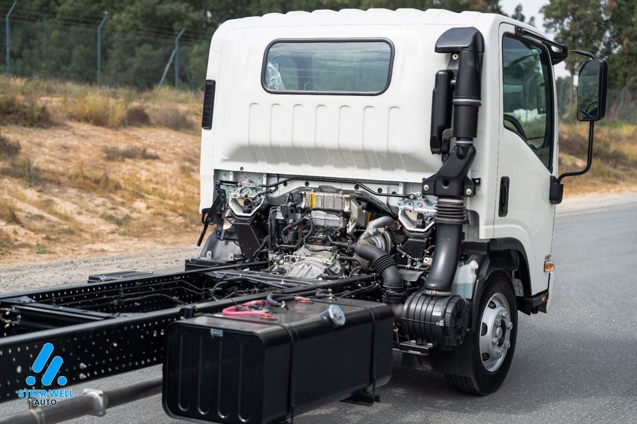 إيسوزو NQR 2025 Bare Chassis | GCC Specs | 0 KM |7 Ton | Brand New Condition