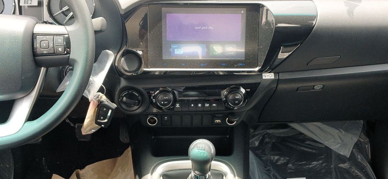 تويوتا هيلوكس 2.4L Diesel Manual 4X4 2026YM