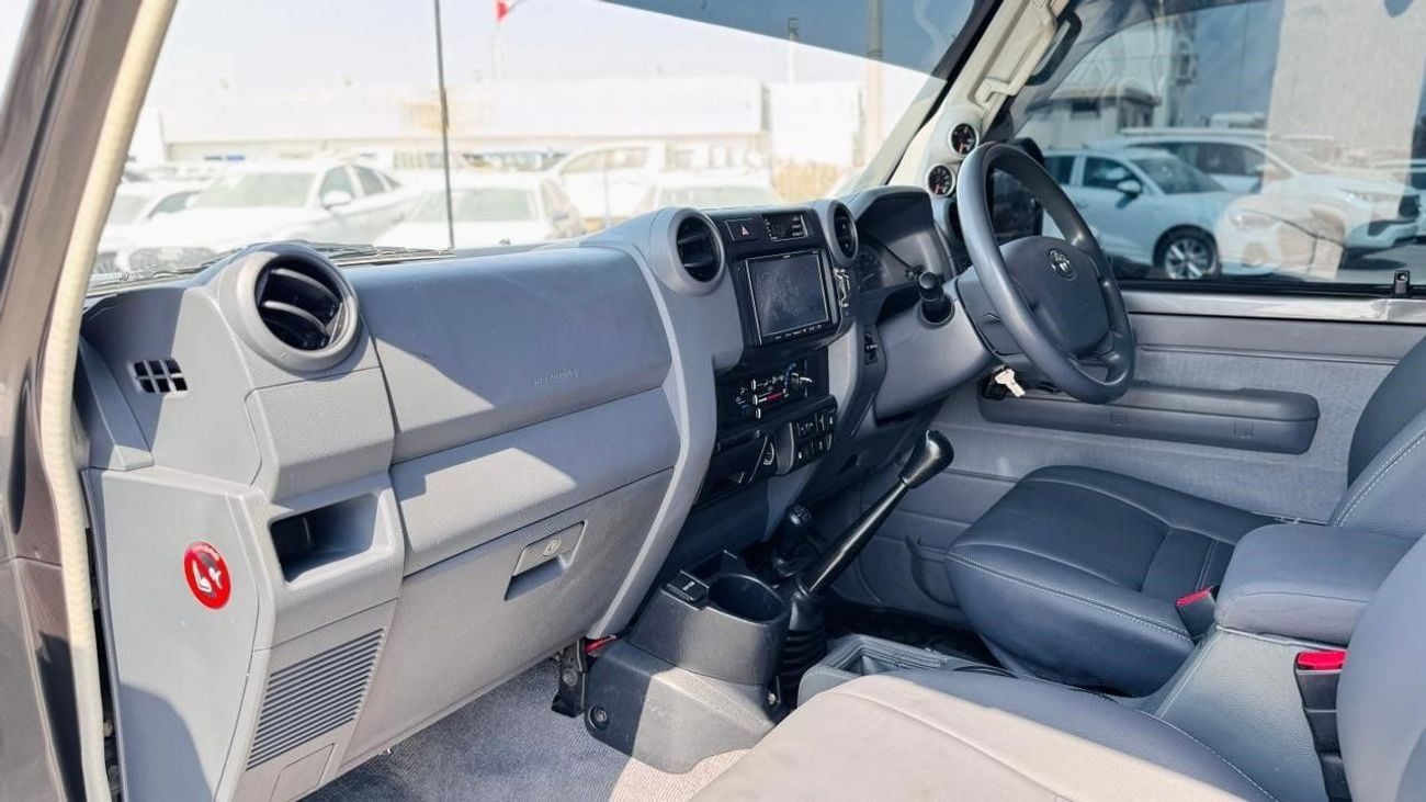 تويوتا لاند كروزر بيك آب -