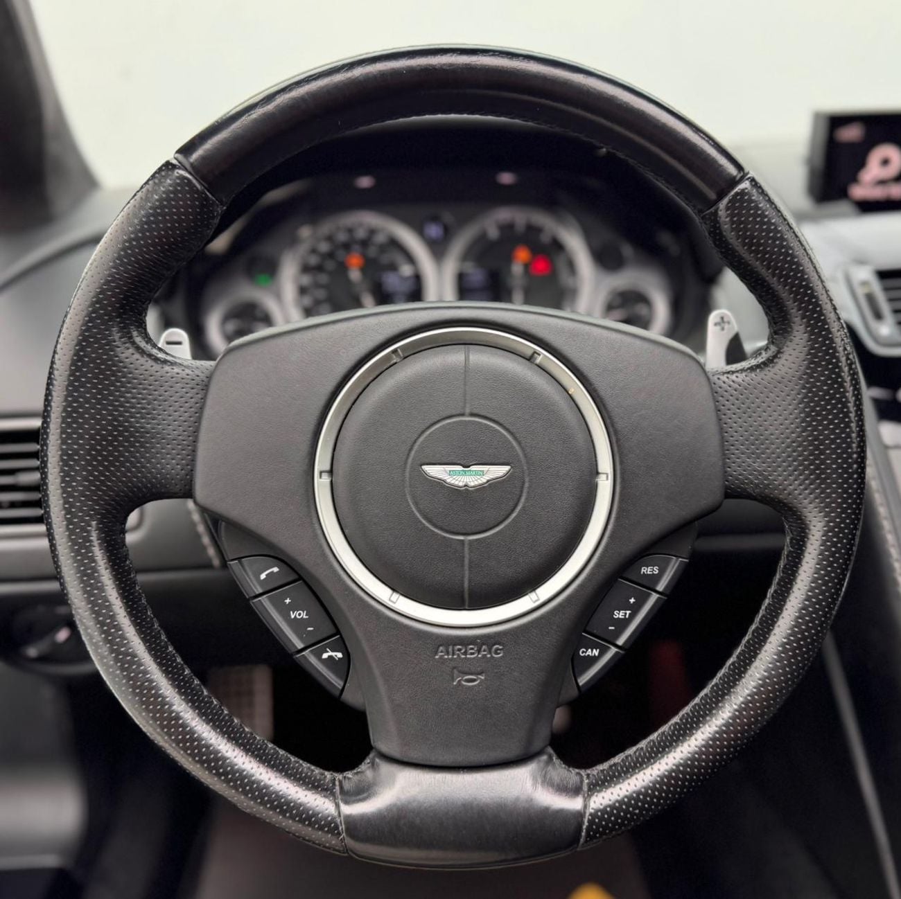 أستون مارتن فانتيج STANDARD 2013 Aston Martin Vantage, Full Service History, Excellent Condition