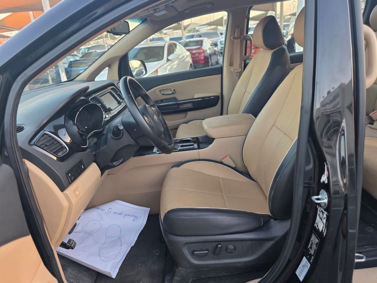 Kia Carnival
