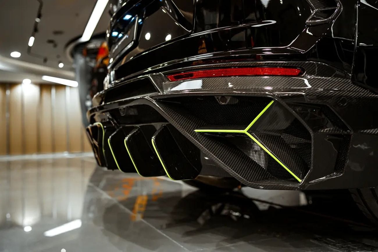 لامبورغيني اوروس Mansory Edition - American Specs - GCC/UAE Ready