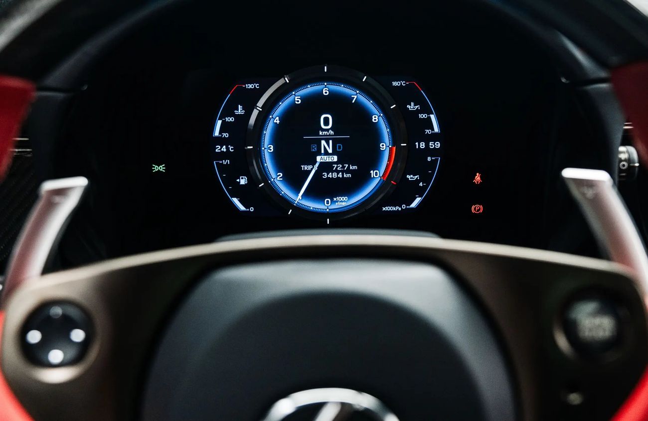 لكزس LFA 4.8L V10 Naturally Aspirated Engine