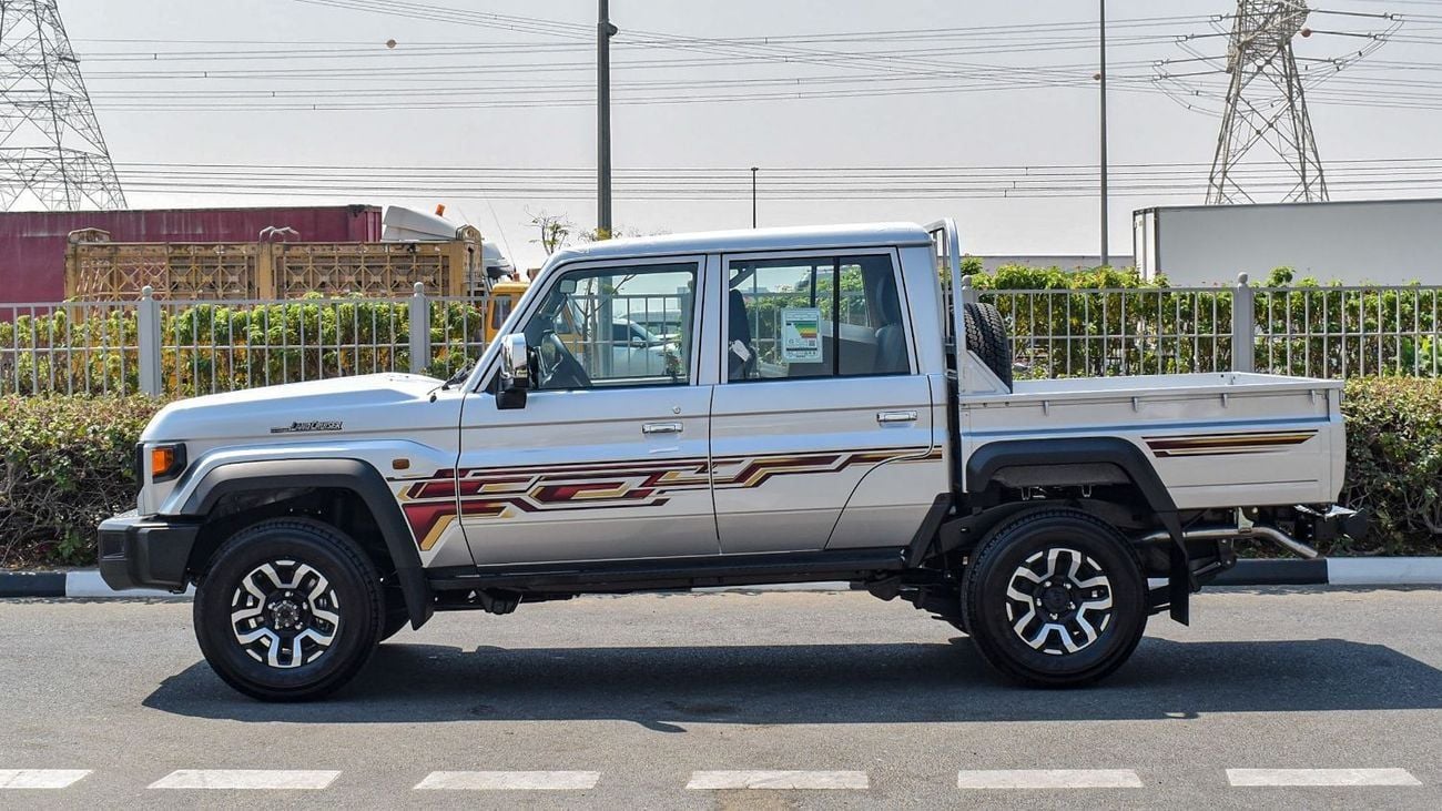 Toyota Land Cruiser Pick Up TLC79 DC ECTAGR011 – 2026 Toyota LC79 Double Cab Pick Up – High Options - 2.8L Diesel Auto – Silver