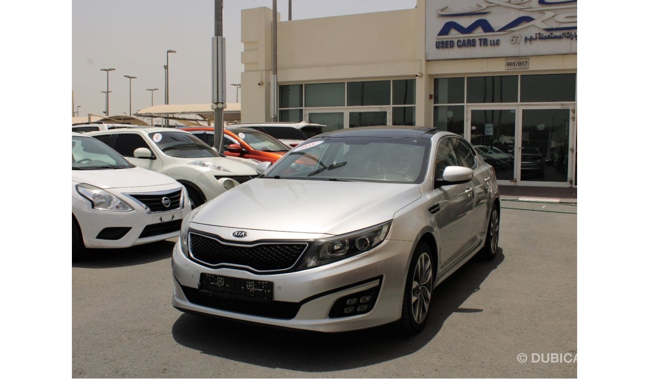 Kia Optima ACCIDENTS FREE - FULL OPTION - GCC - 2 KEYS - CAR IS IN PERFECT CONDITION INSIDE OUT