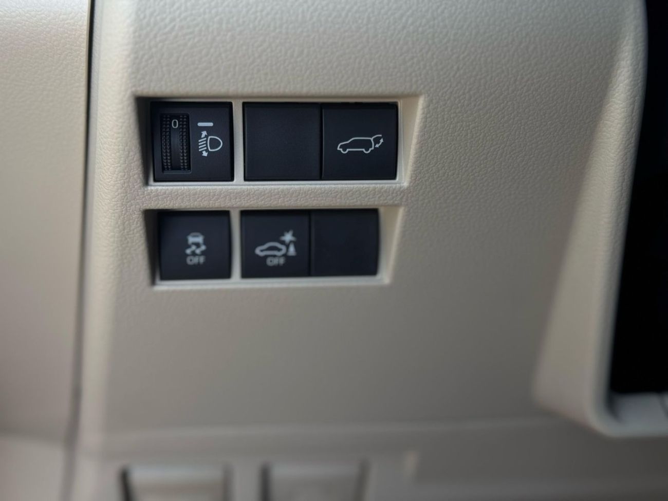 Toyota Land Cruiser GXR 4.0L