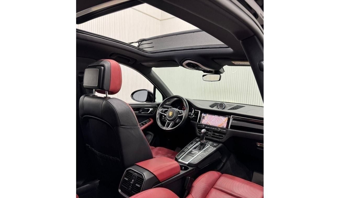 بورش ماكان 2021 Porsche Macan, Mar 2025 Porsche Warranty, Full Service History, GCC