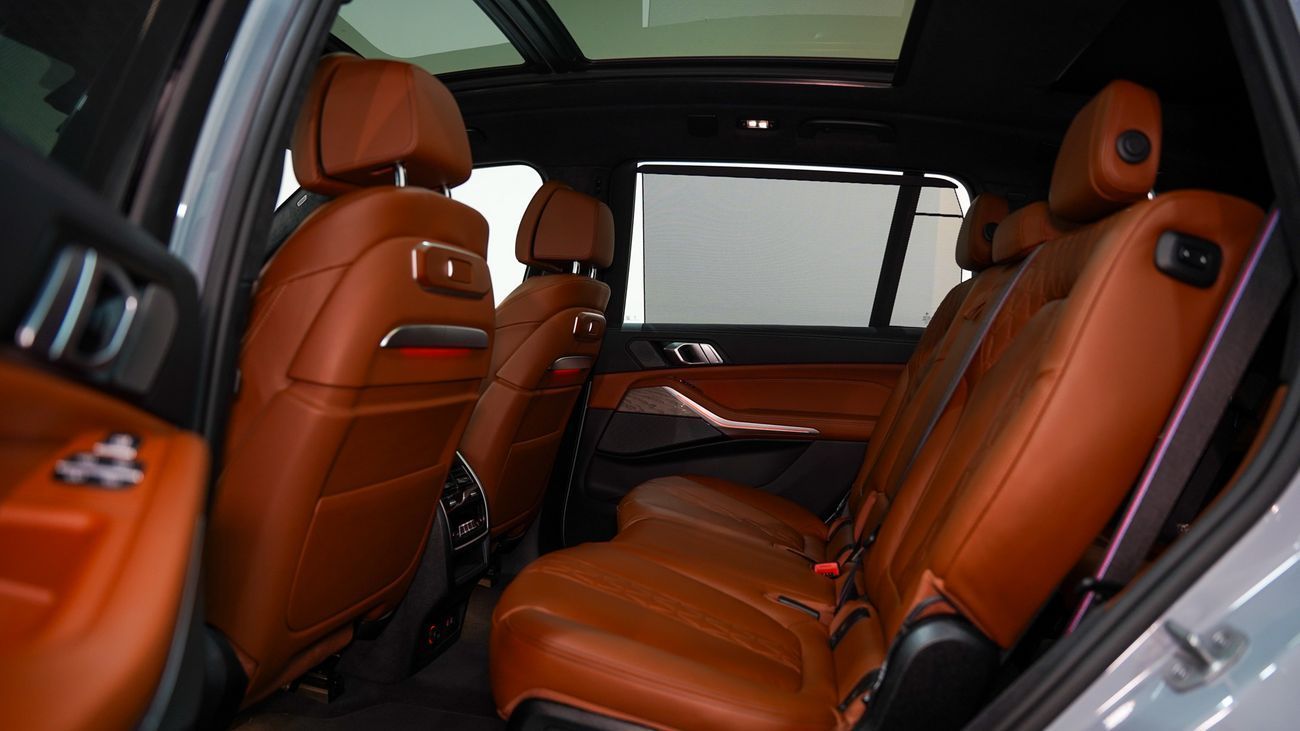 بي أم دبليو X7 XDRIVE40i LUXURY M SPORT PACKAGE