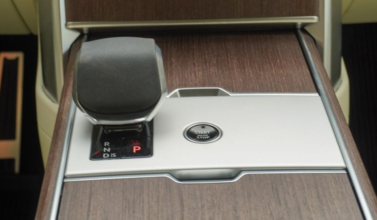 Land Rover Range Rover SE P400 V6 Hybrid TURBO