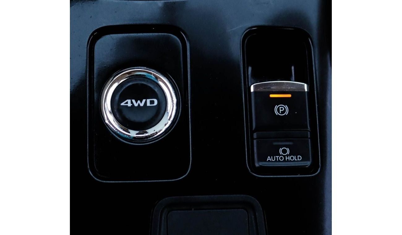 Mitsubishi Outlander GLS 2.4L Mitsubishi Outlander 2021 GCC 2.4L accident-free original paint in excellent condition 1281