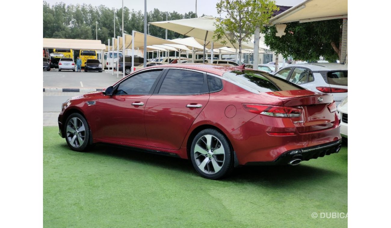 Kia Optima Kia Optima S 2020 Red 2.4L